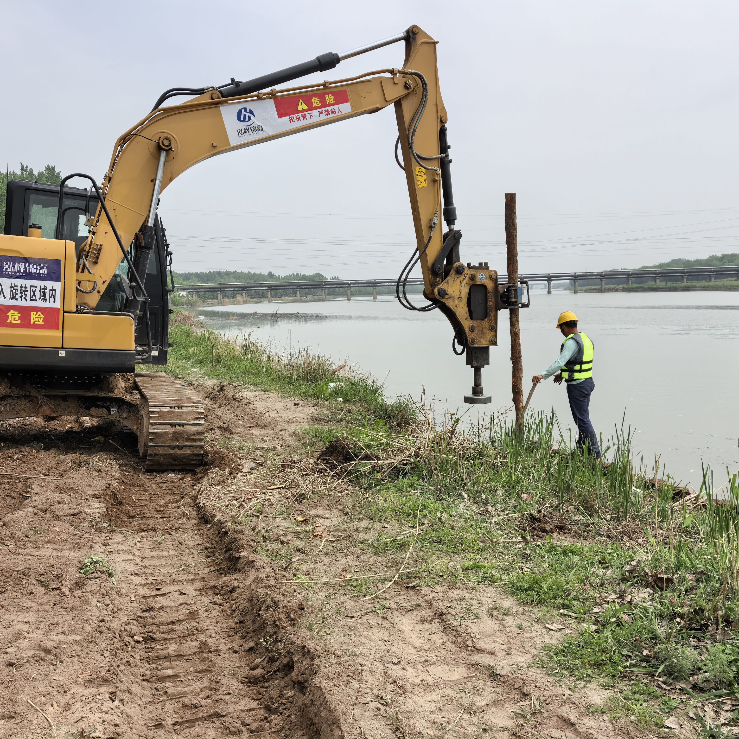 松木樁施工隊泓樺錦嘉 - 護坡樁施工工藝流程？